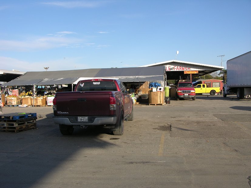 Canino Farmers Market 2520 Airline  (24)